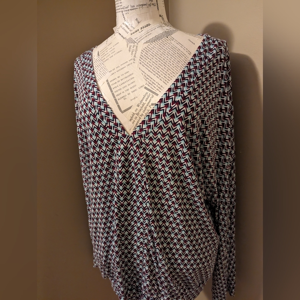 Lascana Venus Geometric Print V-Neck Banded Waist Blouse XL